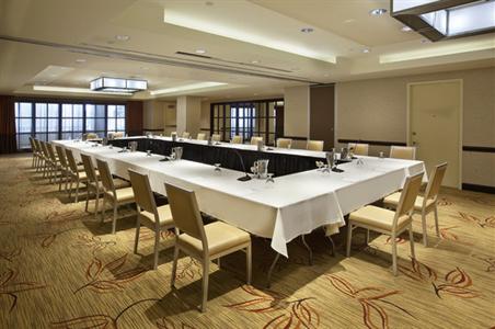 фото отеля Embassy Suites Chevy Chase Pavilion Washington D.C.
