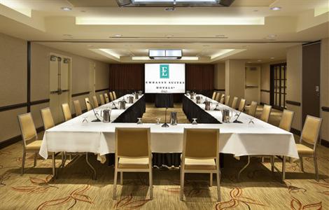 фото отеля Embassy Suites Chevy Chase Pavilion Washington D.C.
