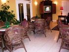 фото отеля Golden Manor Inn & Suites