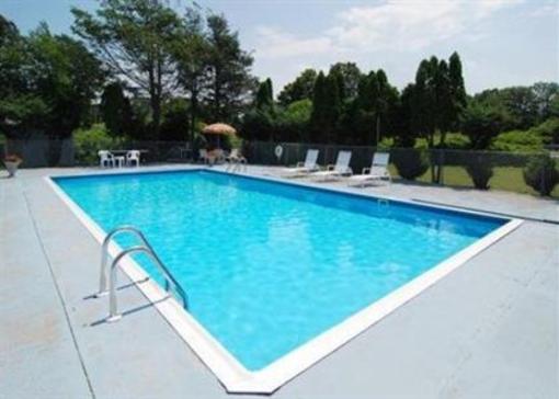 фото отеля Rodeway Inn Waterford