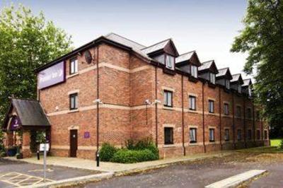фото отеля Premier Inn Manchester North (Middleton)
