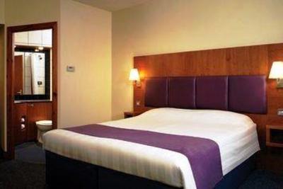 фото отеля Premier Inn Manchester North (Middleton)
