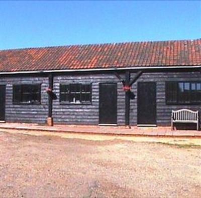 фото отеля Blatches Farm Bed & Breakfast Great Dunmow