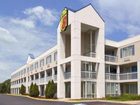 фото отеля Super 8 Motel Willowbrook
