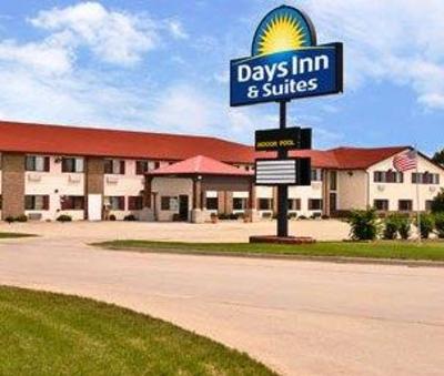 фото отеля Days Inn & Suites Grinnell