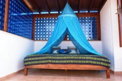 фото отеля Lazy Lizard Hotel