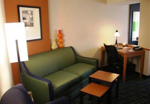фото отеля Fairfield Inn & Suites Morgantown Granville