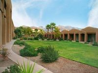 La Posada Lodge and Casitas