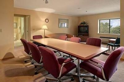 фото отеля Baymont Inn & Suites Grand Rapids Airport