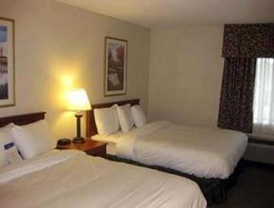 фото отеля Baymont Inn & Suites Grand Rapids Airport