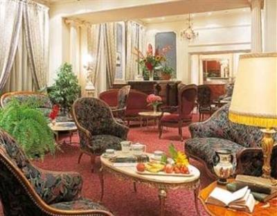 фото отеля Hotel d'Etigny Bagneres-de-Luchon