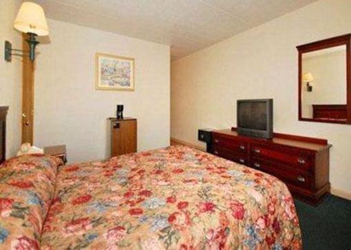 фото отеля Rodeway Inn Pigeon Forge