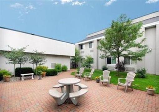 фото отеля Econo Lodge Wausau Rothschild