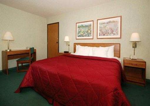 фото отеля Econo Lodge Wausau Rothschild