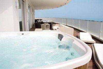 фото отеля Premier and Suites Hotel Cervia