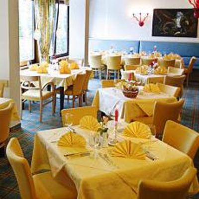 фото отеля Seehotel Hoffmann Steindorf am Ossiacher See