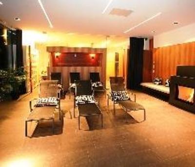 фото отеля Seehotel Hoffmann Steindorf am Ossiacher See