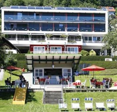 фото отеля Seehotel Hoffmann Steindorf am Ossiacher See