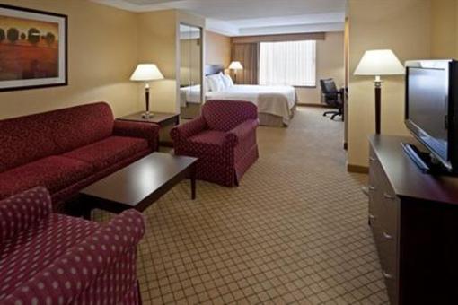 фото отеля Holiday Inn Orangeburg - Rockland Bergen