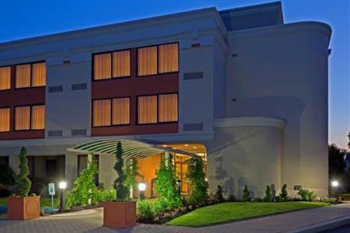 фото отеля Holiday Inn Orangeburg - Rockland Bergen