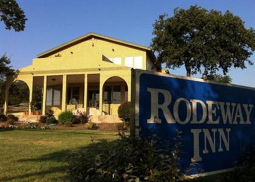 фото отеля Rodeway Inn at Six Flags
