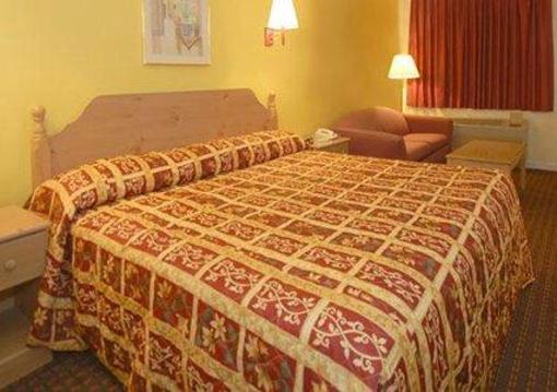 фото отеля Rodeway Inn at Six Flags