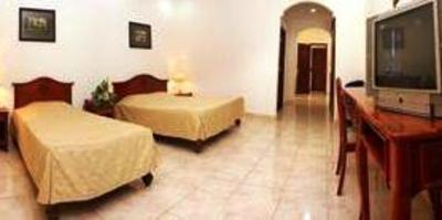 фото отеля Tan Son Nhat Hotel