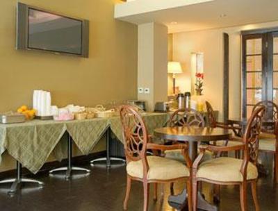 фото отеля Ramada Wilshire Center