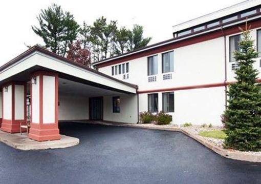 фото отеля Econo Lodge Inn & Suites Stevens Point