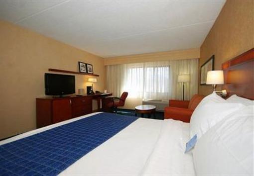 фото отеля Fairfield Inn & Suites Boston North