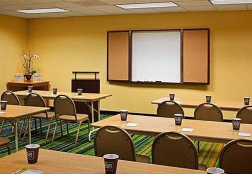 фото отеля Fairfield Inn & Suites Napa American Canyon