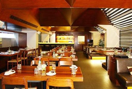фото отеля Royal Garden Hotel Juhu Mumbai