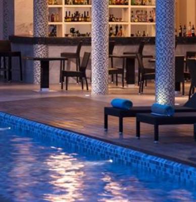 фото отеля Fiesta Inn Cancun Las Americas