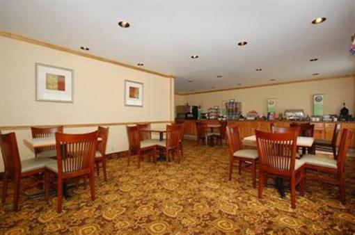 фото отеля Country Inn & Suites Grand Rapids