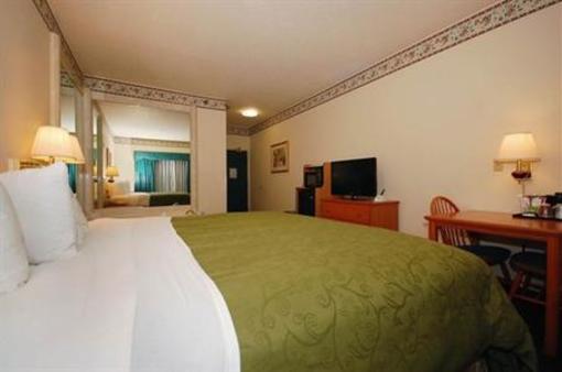 фото отеля Country Inn & Suites Grand Rapids
