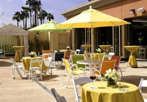 фото отеля Courtyard Los Angeles Westside