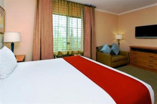 фото отеля Holiday Inn Express Hotel & Suites Silicon Valley Santa Clara