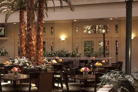 фото отеля Embassy Suites Las Vegas Airport