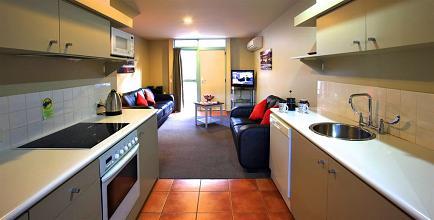 фото отеля Queenstown Gateway Apartments
