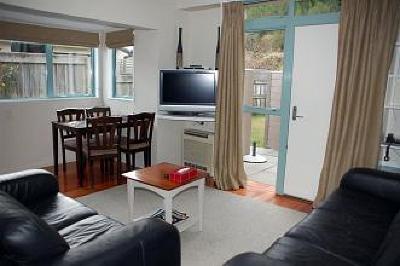 фото отеля Queenstown Gateway Apartments