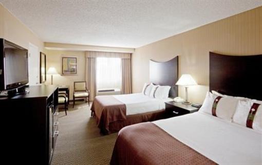 фото отеля Holiday Inn Plattsburgh