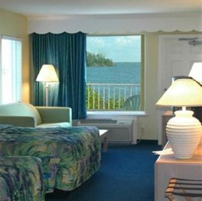 фото отеля Capt Hiram's Resort Sebastian