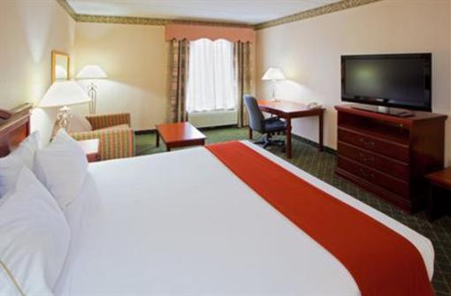 фото отеля Holiday Inn Express Hotel & Suites Capitol Beltway Largo (Maryland)