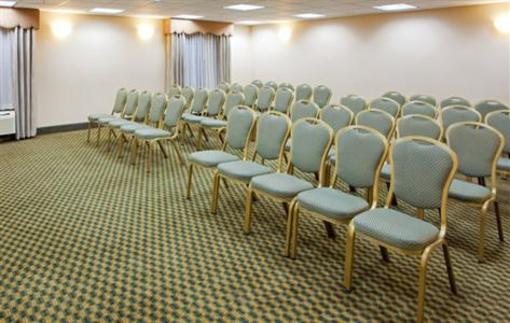 фото отеля Holiday Inn Express Hotel & Suites Capitol Beltway Largo (Maryland)