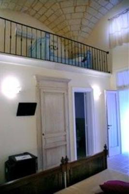 фото отеля Palazzo Mellacqua Rooms Bed and Breakfast Andrano