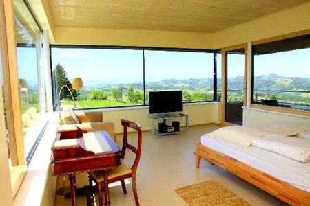 фото отеля Ferienapartments Wurzenberg Südsteiermark Glanz an der Wienstrasse