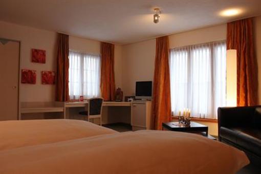 фото отеля Landhotel Hirschen