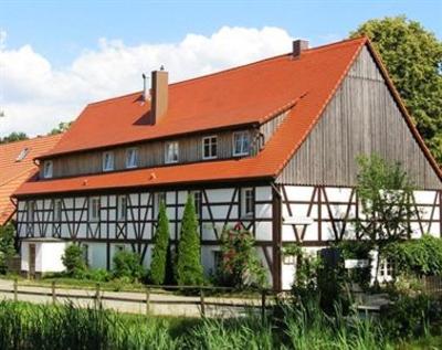 фото отеля Gasthof Wäscherschloss Waschenbeuren