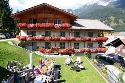 фото отеля Pension Garni Alpenhof