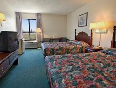 фото отеля Super 8 Motel Marshall